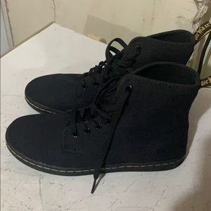 Dr Martens women’s size 8 canvas boot